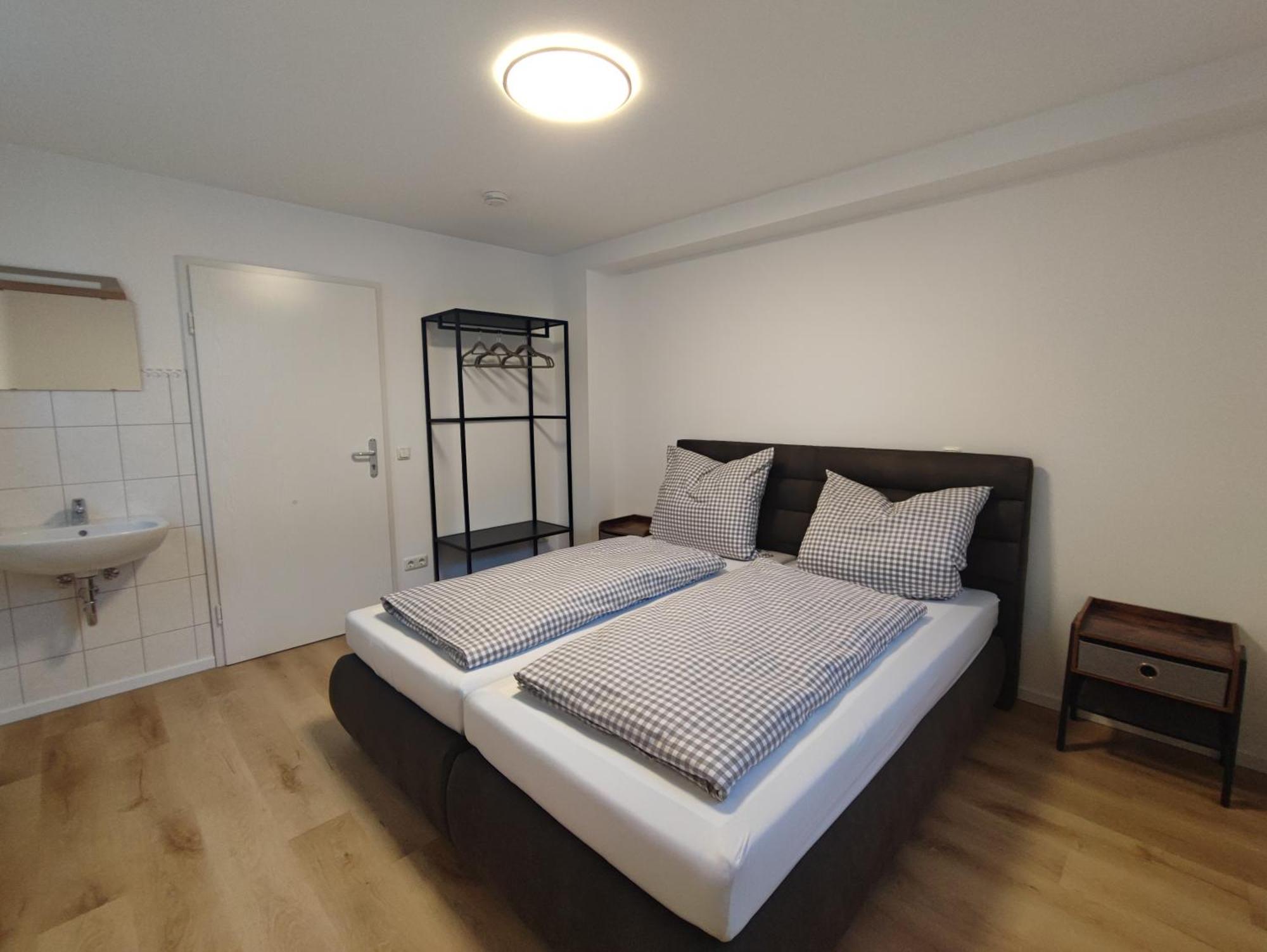 Fewo Planer Altstadtwohnung Mit Terrasse & Parkplatz Memmingen Exterior foto