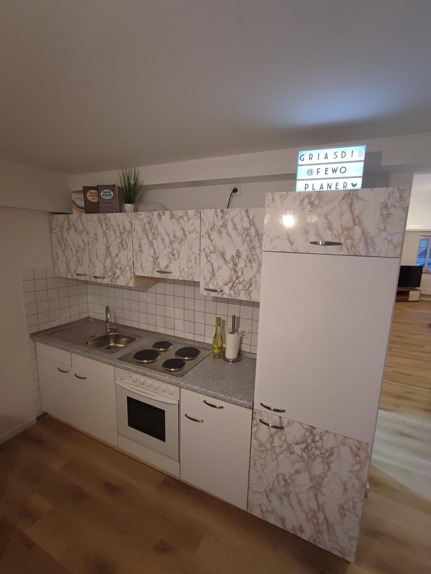 Fewo Planer Altstadtwohnung Mit Terrasse & Parkplatz Memmingen Exterior foto